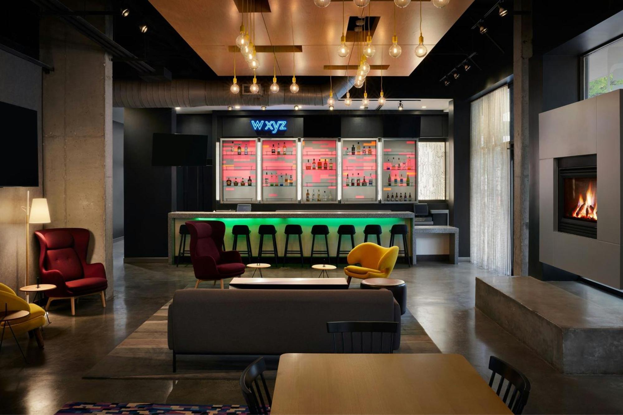 Отель Aloft Atlanta Downtown Экстерьер фото